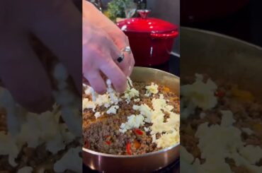 Ultimate Game Day Snack: Chili Honey Loaded Nachos with Guacamole Recipe! #FoodShorts #CookingShorts