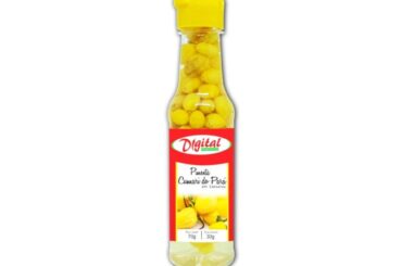 Has anyone else tried these delightful Brazilian chillies in vinegar? The flavours lend well to pairing with smoked meats, seafood, beans and simply over farofa and rice.