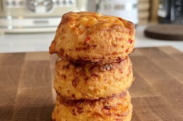Spicy butter biscuits