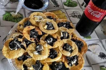 Mayan Salbutes with Relleno Negro