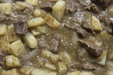 Carne con chile verde