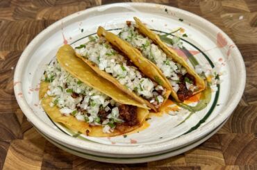 i’m planning on hitting a few mexican grocery stores. what should i be looking for in a fresh chorizo?