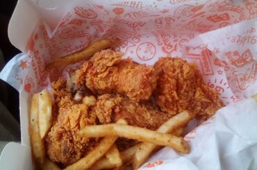 "Ghost Pepper" wings from Popeyes. No sauce!? No heat!? $10!?!?