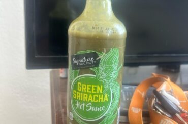 Albertson’s “Green Sriracha” is just Salsa Verde