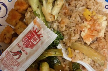 Shout out to generic Chinese takeout hot sauce packets that are better than nothing