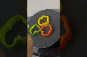 Capsicum omelette #omlet #food #shorts #telugu