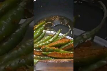 Green Chilli ke Recipe #chilli#greenchilli #recipe  #shorts #viral