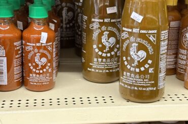 Did the rooster brand sriracha change colors?