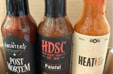 I was a little surprised to see an extract sauce, but this quarter’s box is lit!