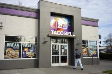 This is something I care about, glad to see it!  Taco Bell expands 'groundbreaking' program that could set new standard for fast-food packaging: 'It was such a success'