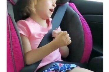 Taco Bell or Cracker Barrel ? #viralvideo #tacobell #crackerbarrel