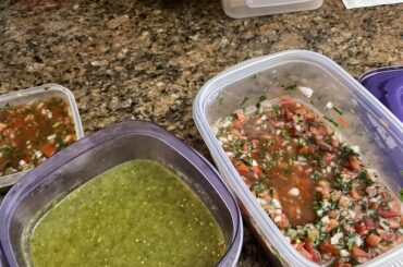 Boiling salsa verde.