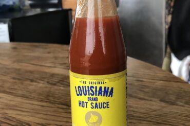 Garlic lovers Louisiana hot sauce! 8/10
