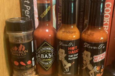 Steveos hot sauce with review