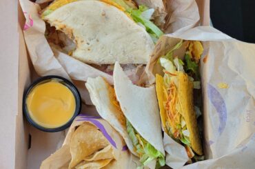 Do you eat one thing at a time or do the round robin of bites?