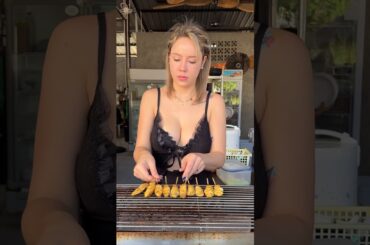 She Serves Delicious Chicken Satay With Chili Sauce