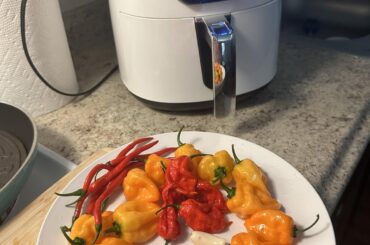 Quick hot sauce. Taste delicious!
