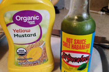 What's your favorite hot sauce mix? Couple dashes of the green stuff into the yellow stuff is SOOO good!