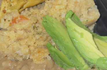 Flautas con arroz, frijoles y aguacate. Top 5 fav meals