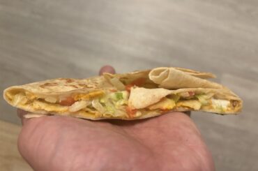 For the past 4-5 years,  every single Crunchwrap Supreme I’ve ordered has looked exactly like this.