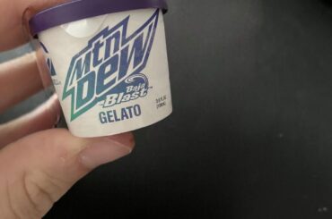 I seriously can’t believe how tiny these gelatos are!