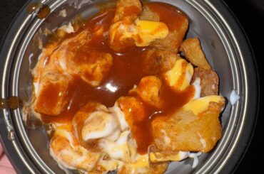 Chili cheese potatoes