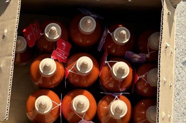 Went to Wingfest yesterday.  Not so much to try sauces, but to grab these bad boys