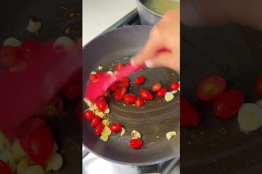 Purtassi Day 14: Red Pepper Pesto Pasta With Halloumi