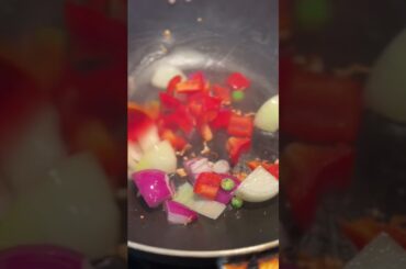 Spicy Chilli chicken || 15 Minutes Chilli chicken Recipe || Shorts    #chillichicken #spicychillichi