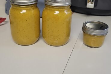 Habinero mango sauce