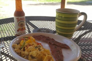 I will go to my grave defending Tapatio as the best Hot Sauce for Breakfast. Scrambled Eggs, Omelets, Breakfast Burrito, literally anything with Eggs. I swear, Tapatio may not be the hottest sauce, but it tastes like was made for Breakfast.