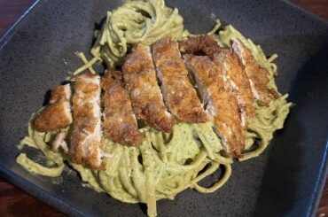espagueti verde, spicy crunchy chicken