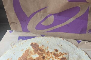 They forgot to cut my quesadilla