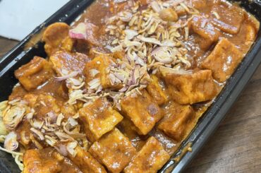 After finally talking the restaurant into it. They started making my dishes Thai hot. This is Khoa Soi