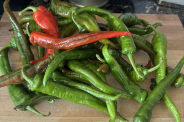 All these Cayenne for $5 at the farm market. Will they be hotter if I let them ripen more?
