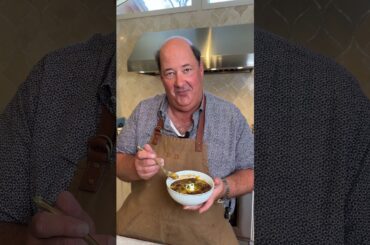 Brian Baumgartner Makes ICONIC THE OFFICE Chili Recipe!
