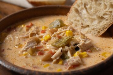 WHITE CHICKEN CHILI SOUP: Cozy up to a Bowl of Savory Soup/Easy & Delicious Recipe Perfect for Fall