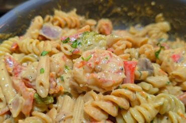 This 15-minute pasta meal is quick & EASY | Creamy Pasta Recipe