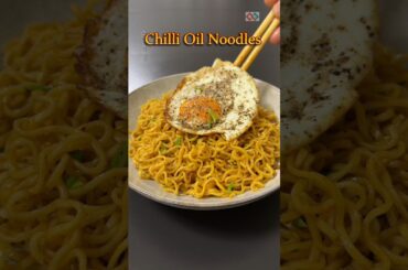 Chilli Oil Noodles Recipe in Tamil | Hakka Noodles Recipe |  Chilli Garlic Noodles Recipe in Tamil|