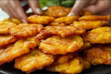 Crunchy potato and pepper fritters: the perfect snack recipe everyone will love!