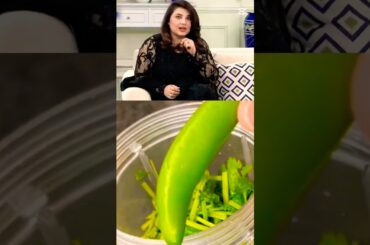 Javeria saud ny btya k wo green chutney green chili bohat khati hy pasand hy bohat