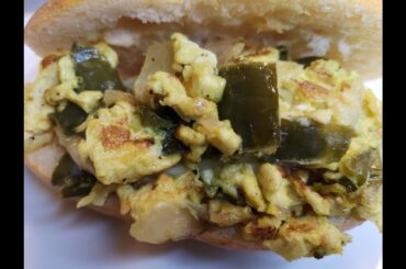 THE SECRET TO MAKING A FAMOUS PEPPER AND EGG SANDWICH