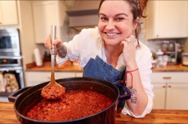 a gameday pot of chili (and a BIG milestone!) | cook with me VLOG