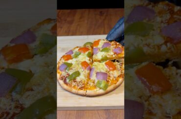 Tomato Onion Capsicum Pizza #shorts