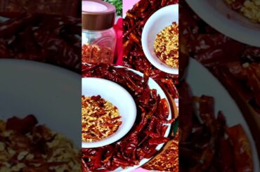 chili flakes banaye bajar jaisa Ghar per video achi Lage to please like share comment jarur kre