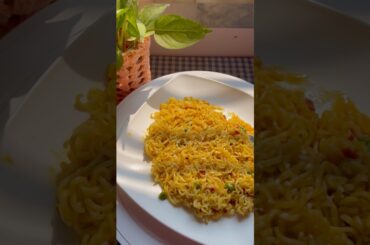 Trust Me Guys & Try This Recipe / Chili Garlic Maggie #maggie #recipe #shorts #ytshorts #shortsviral