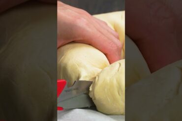 I learned the scissor trick in a restaurant! Quick puff pastry appetizer