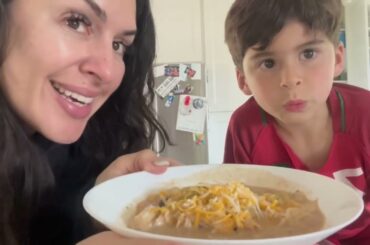 Crockpot Chicken Chili & Cornbread! Full Chaos Edition