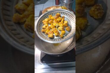 Chili paneer preparation #shortsfeed #viralshorts#foodie#paneerfry #ytshorts#priyarlifestyle#cooking