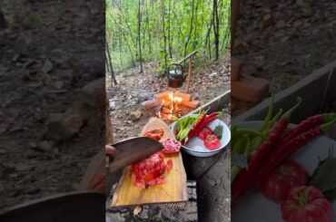 Primitive Cooking: Fresh Tomato & Chili Recipe in the Wild #shorts #cooking